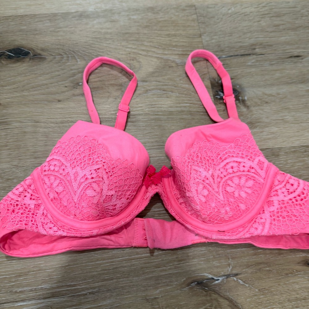 Victoria's Secret Body by Victoria Lined Demi Bra Neon Pink Lace Underwire 34B